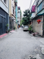 Cần bán nhà mai dịch -  ôtô đỗ cửa - ngõ thông tứ tung, kinh doanh đỉnh - giá 9