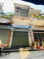 Chào bán căn nhà 3 tầng kinh doanh buôn bán được, ngay tại trung tâm tp phủ lý