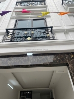 Châu đài - thượng cát - liên mạc 35m2x5 tầng oto, gần phố, trường học c1,2,3