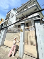 Chính chủ bán biệt thự ngang lớn 9,5m*15m xe hơi ngủ trong nhà - đường trần