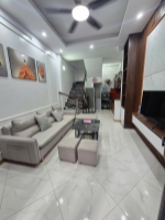 Chính chủ bán gấp nhà ngõ rộng  57  chính kinh,thanh xuân. dt 35m2 – 5 tầng.