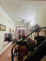 Chính chủ bán gấp nhà ngõ rộng nông, kinh doanh, ngõ 69  quan nhân; dt: 47m2, 4