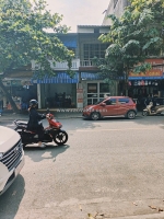 Chính chủ bán nhà mặt phố trung tâm tp. yên bái 100 m². giá 3,3 tỷ