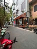 Chính chủ mót bán – giảm sốc 2 tỷ!!!
giá mới chỉ còn: 9.9 tỷ