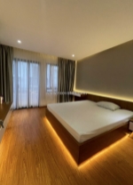 Cho thuê nhà nguyên căn hẻm oto 4 phòng ngủ 3wc giá 12tr