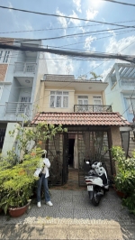 Gần an sương  dt: 112m2 ( 6 x 19 ) - hẻm nhựa 7m thông - vừa ở vừa cho thuê