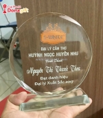 Kỷ niệm chương hình tròn – vinh danh trọn vẹn, đẹp không góc chết