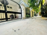 Mặt ngõ đội cấn - 30m ra phố - ngõ ôtô tránh, vào nhà - giá 22 tỷ