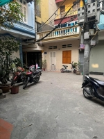 Mặt ngõ tôn đức thắng - 30m ra phố, 20m ra ôtô tránh - giá 5.6 tỷ