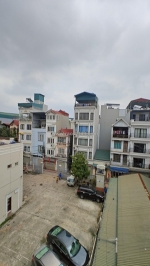 Nhà bồ đề 5 tầng dân xây, lô góc, ngõ thông, kinh doanh tốt, gần cầu chương