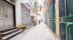 Nhà đẹp dân xây, ô tô đỗ cửa, ngõ thông ô tô tránh, 30m2, 4 tầng, giá 6 tỷ 900