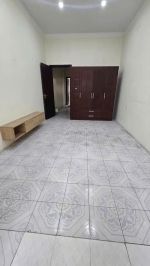 Nhà hiếm đường giải phóng, gần bến xe nước ngầm, 2 mặt ngõ trước sau, sát phố