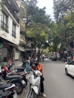 Nhà mặt phố chương dương độ 5 tầng, kinh doanh đa ngành, vỉa hè xe đỗ, làn