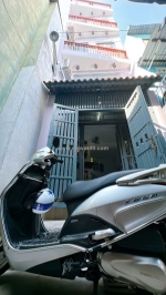 Nhà mới đúc 5 tấm sổ hồng 
trung tâm q4 có 3 tỷ