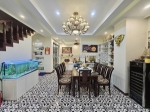 Phân lô oto hoàng quốc việt, cầu giấy, 66m2 x 5t, mt 5.5m, 17 tỷ 9.