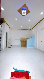 Sát mặt tiền xe hơi 

khánh hội q4  trung tâm 

hơn 2 tỷ