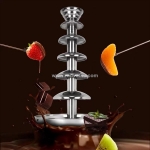 Tháp socola nhiều tầng