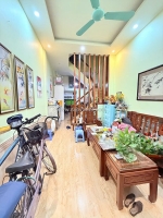 Tôn thất tùng-hơn 8 tỷ-dt35m-50m ra mặt phố-2 thoáng-đối diên đh y-full nội thất