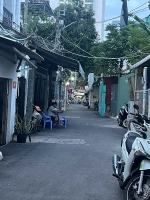 Tphcm,q7,hẻm 585 nguyễn thị thập 40m2,4 tầng giá 6,5 tỷ