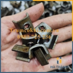 Uren vuông 20, bas chữ u, pát sắt u ren