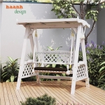 Xích đu gỗ ngoài trời – điểm nhấn thư giãn cho không gian sống xanh