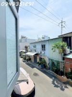 🌟 nhà hxh chdv mới 3tầng 84m2 shr hoàn công đủ giá 9,9tỷ lh 09493591 mr toan