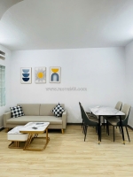 Bán căn hộ d7.xx (toà d) dt 52m2 giá 1 tỷ 685, bao thuế phi lh e hong