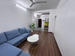 Bán căn hộ tập thể tầng 3, nghĩa tân, 68m2, 2 ngủ, căn góc, ô tô vào được, 3 tỷ