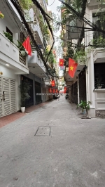 Bán gấp ngõ phố thai hà, ô tô đỗ cửa, kinh doanh đỉnh , 61m 16 tỷ