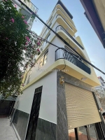 Bán gấp trong tuần – nhà 5 tầng lô góc ngọc thụy – 36.8m² – 6.79tỷ – gần đường