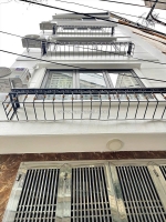 Bán nhà 5 tầng 3 ngủ cực đẹp ngõ 565 bát khối gần ô tô