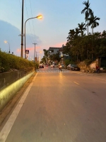 Bán nhà c4 ở ngọc thụy long biên rộng 52m, mặt tiền 6m nở hậu nhẹ ngõ nông oto