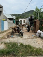 Bán nhà có 5 căn phòng trọ- cạnh biển hòn chồng - giá rẻ