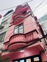 Bán nhà đẹp phố lạc long quân 40m2 5tầng mặt tiền 4.3m hơn 6 tỷ cầu giấy