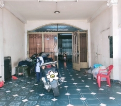 Bán nhà hxh kd nguyễn kiệm, p3, phú nhuận 98m2, 3 tầng, giá rẻ, sát mặt tiền