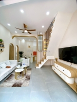 Bán nhà hxh quang trung ngay emart, 50m2, 2 lầu 3pn, 5tỷ tl 0964364745