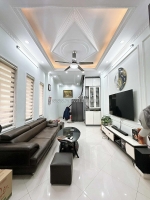 Bán nhà lô góc 5 tầng – gốc đề, minh khai – ô tô đỗ cổng dt 45m2 giá 8.3 tỷ