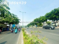 Bán nhà mặt tiền kinh doanh phạm văn đồng - 4 tầng - ngang 5m - 50 m2 , p.3, gò