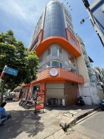 Bán nhà nát sát mt lũy bán bích
dt 3.5x.5m.
cách mt 25m.
hẻm xe taxi