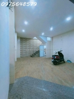 Bán nhà ngõ chợ khâm thiên 45m 6 tầng khép kín gần phố giá tốt