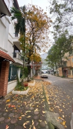 Bán nhà nguyễn khuyến văn quán 132m2, 4t, 3 mặt thoáng, sân vườn giá 37 tỷ