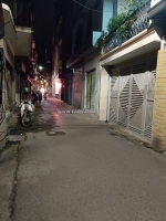 Bán nhà phố núi trúc 32m2 nhà c4 chủ mới về đầu tư xây 5-6 tầng thang máy ở