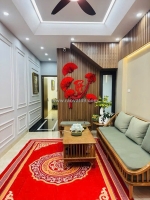 Bán nhà phố trạm 44m2 - nhỉnh 6tỷ, ngõ nông -ô tô- gần phố