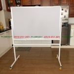 Bảng trắng nhỏ kích thước 80x120 cm có bánh xe