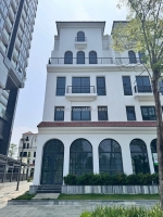 Cần bán nhanh! siêu phẩm shophouse 2 mặt tiền sunshine golden river giá tốt!