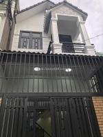 Cần chuyển đổi chỗ ở nên cần bán 2 căn nhà (chưa qua đầu tư) tại thạnh lộc -