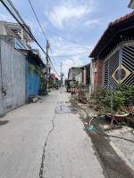 📣📣chính chủ cần bán gấp nhà 2 tầng btct + (tặng kèm 2 căn nhà cấp 4 đang có