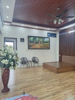 Cho thuê nhà có sân vườn + kho xưởng mặt phố ngọc thụy, long biên, hn. dt 550m2