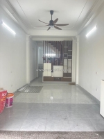 Chủ gửi bán nhà tại đông dư gia lâm - vị trí đẹp sát long biên, hàng xóm