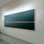 Chuyên thi công bảng viết phấn treo tường cho trường học